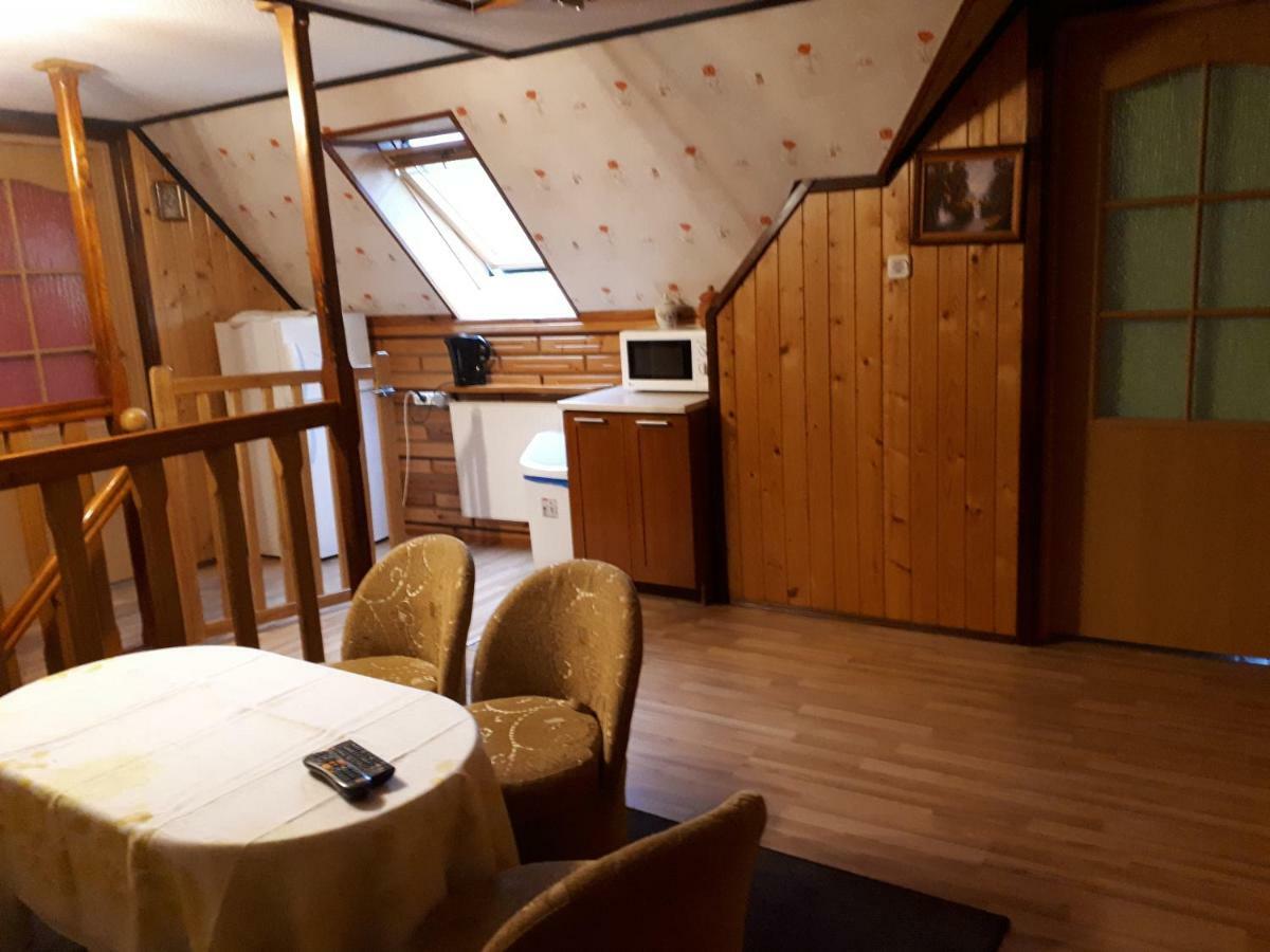 Olsik Apartment Bialowieza Luaran gambar