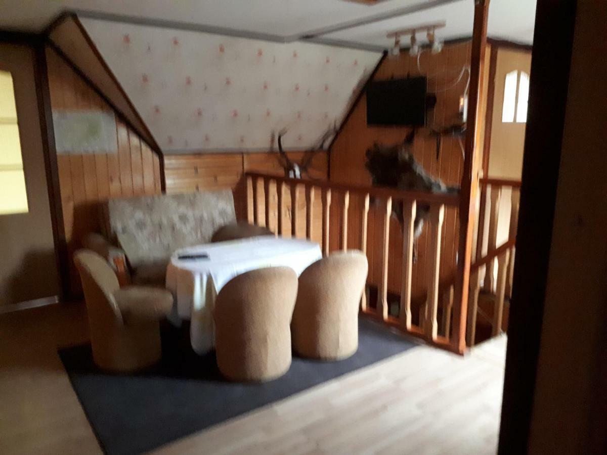 Olsik Apartment Bialowieza Luaran gambar